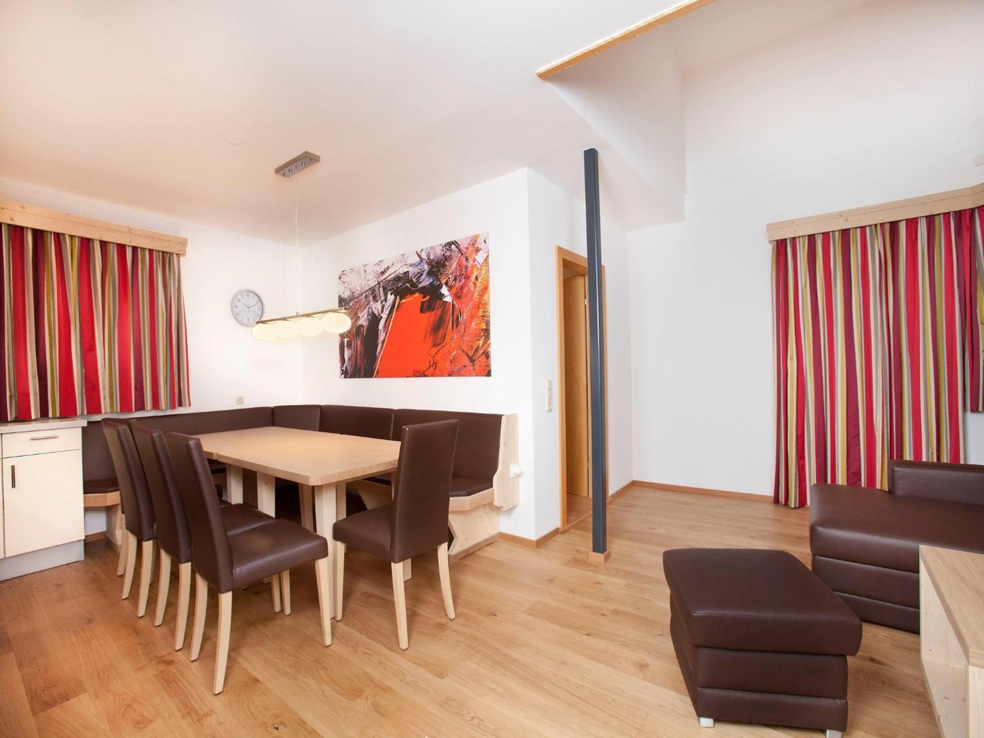 In With Swimming Pool And Views Apartment