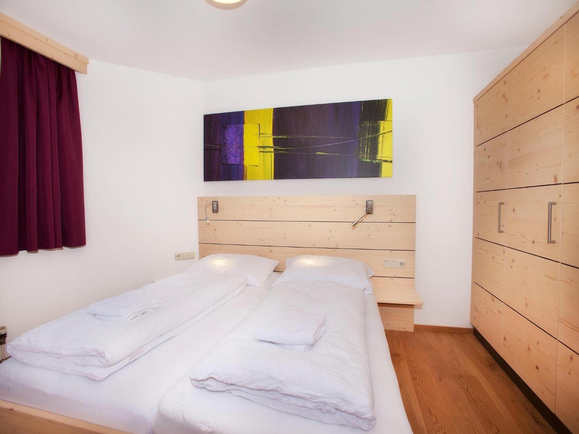 Appartement In With Swimming Pool And Views