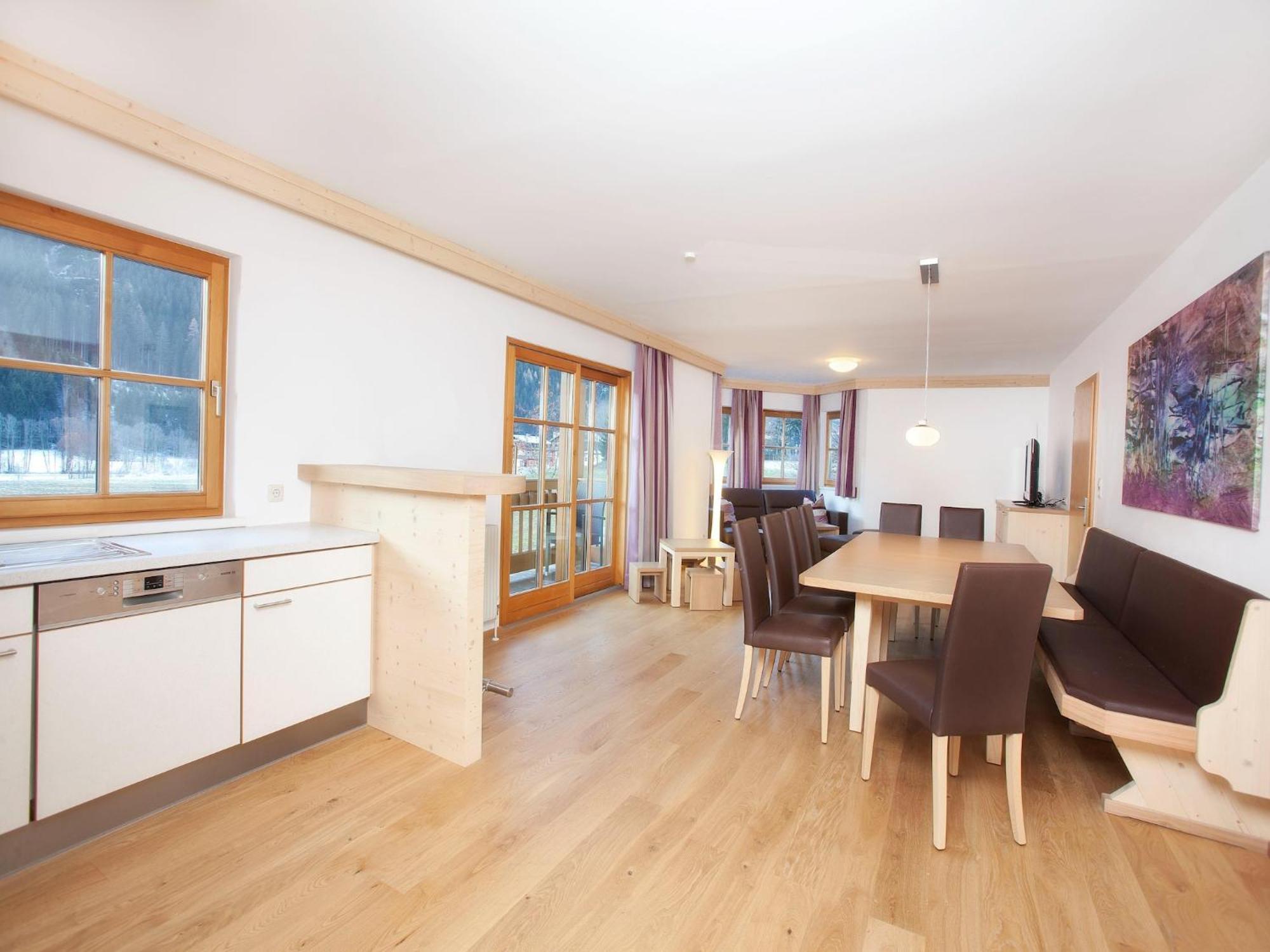 Apartment In With Swimming Pool And Views