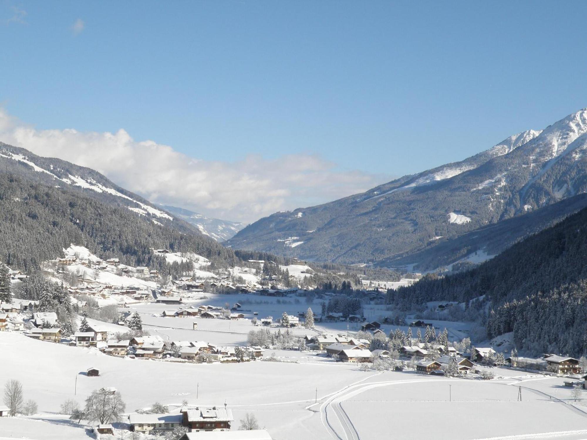 In With Swimming Pool And Views Appartement