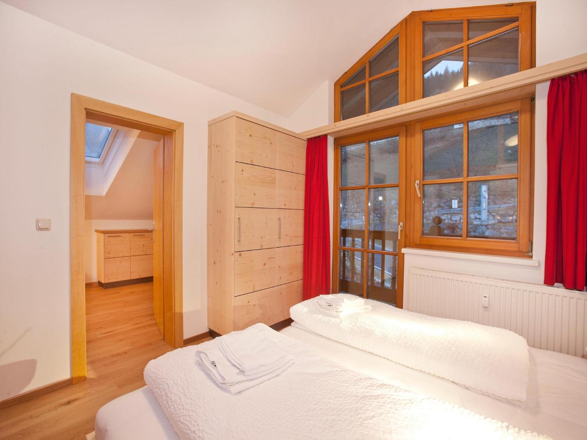 In With Swimming Pool And Views * Wald im Pinzgau